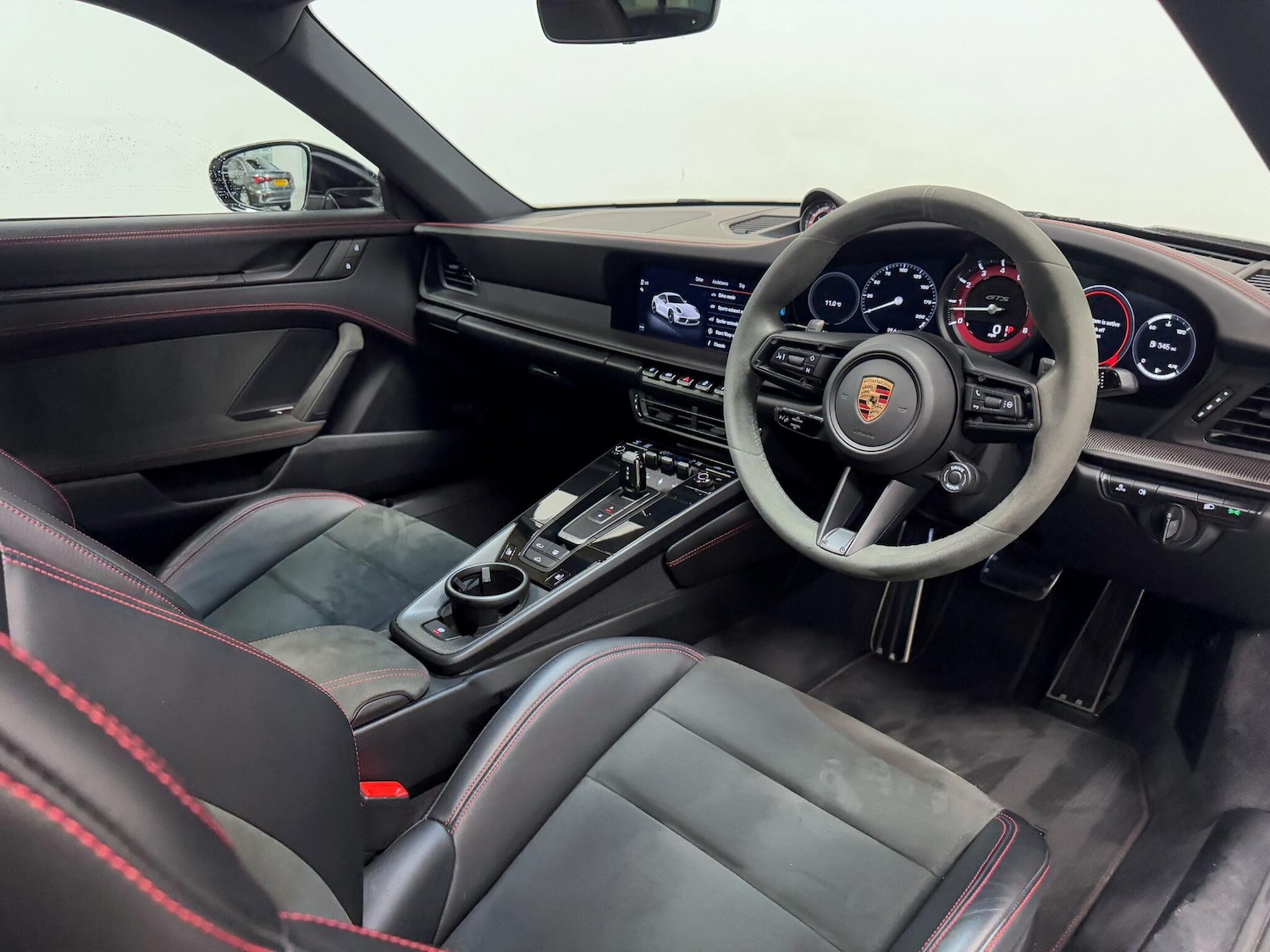 Used Porsche 911 2024 for sale - 76371254: Photo 23