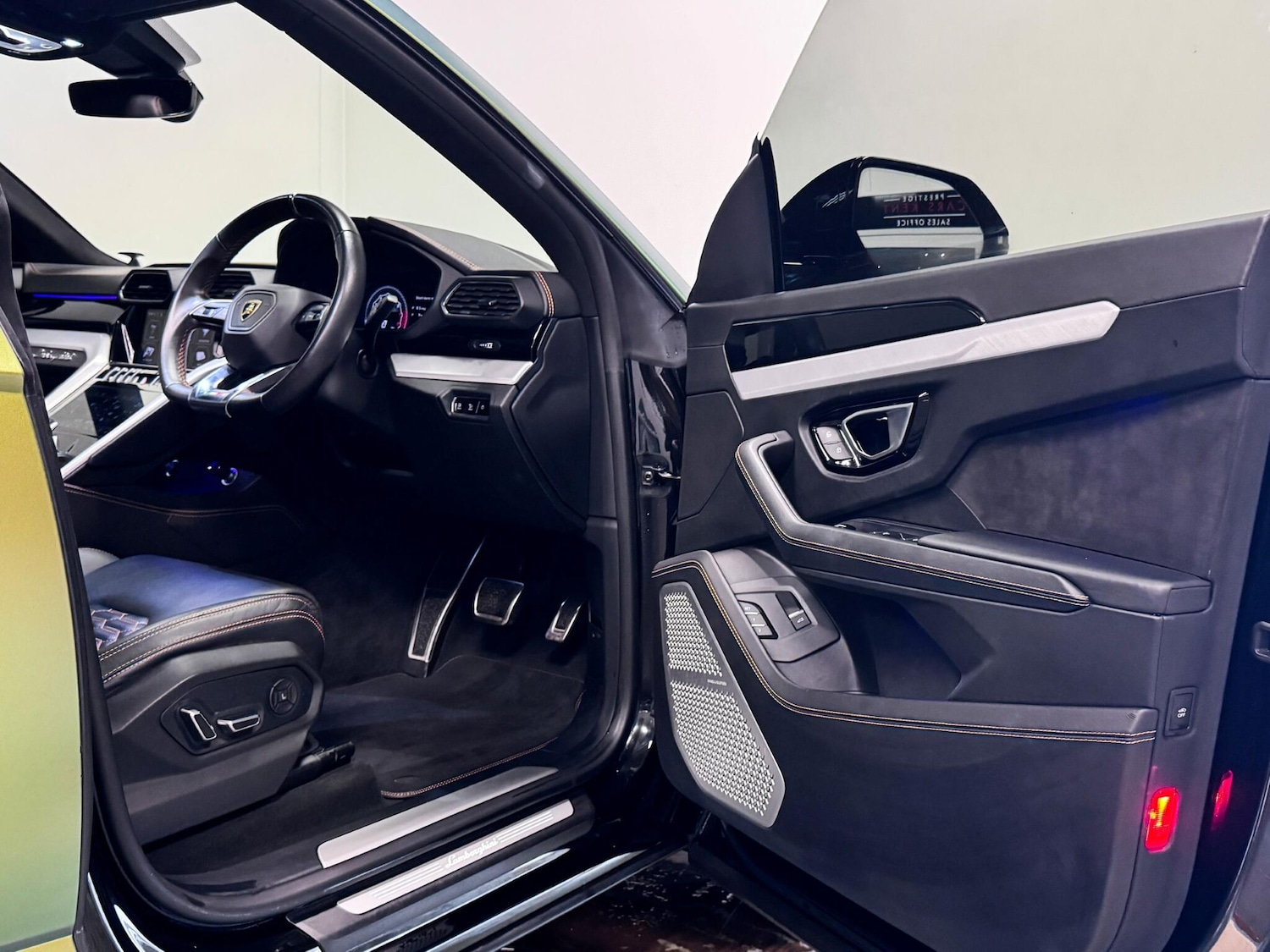 Used Lamborghini Urus 2021 for sale - 78086431: Photo 18