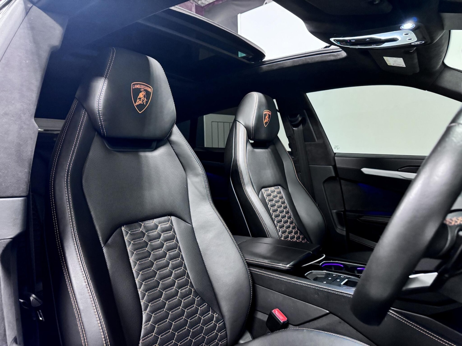 Used Lamborghini Urus 2021 for sale - 78086431: Photo 28