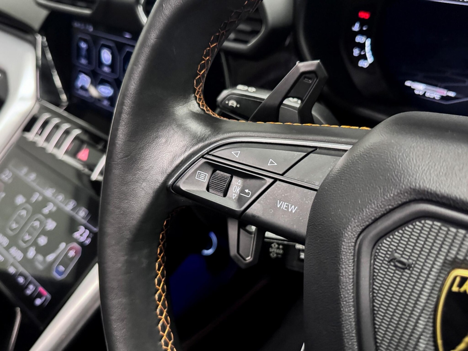 Used Lamborghini Urus 2021 for sale - 78086431: Photo 43