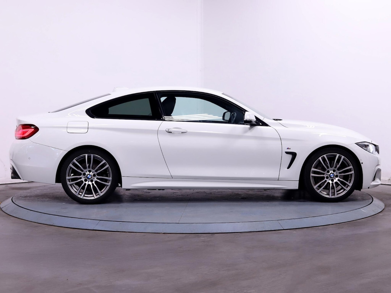 Used BMW 4 Series 2019 for sale - 76189689: Photo 8