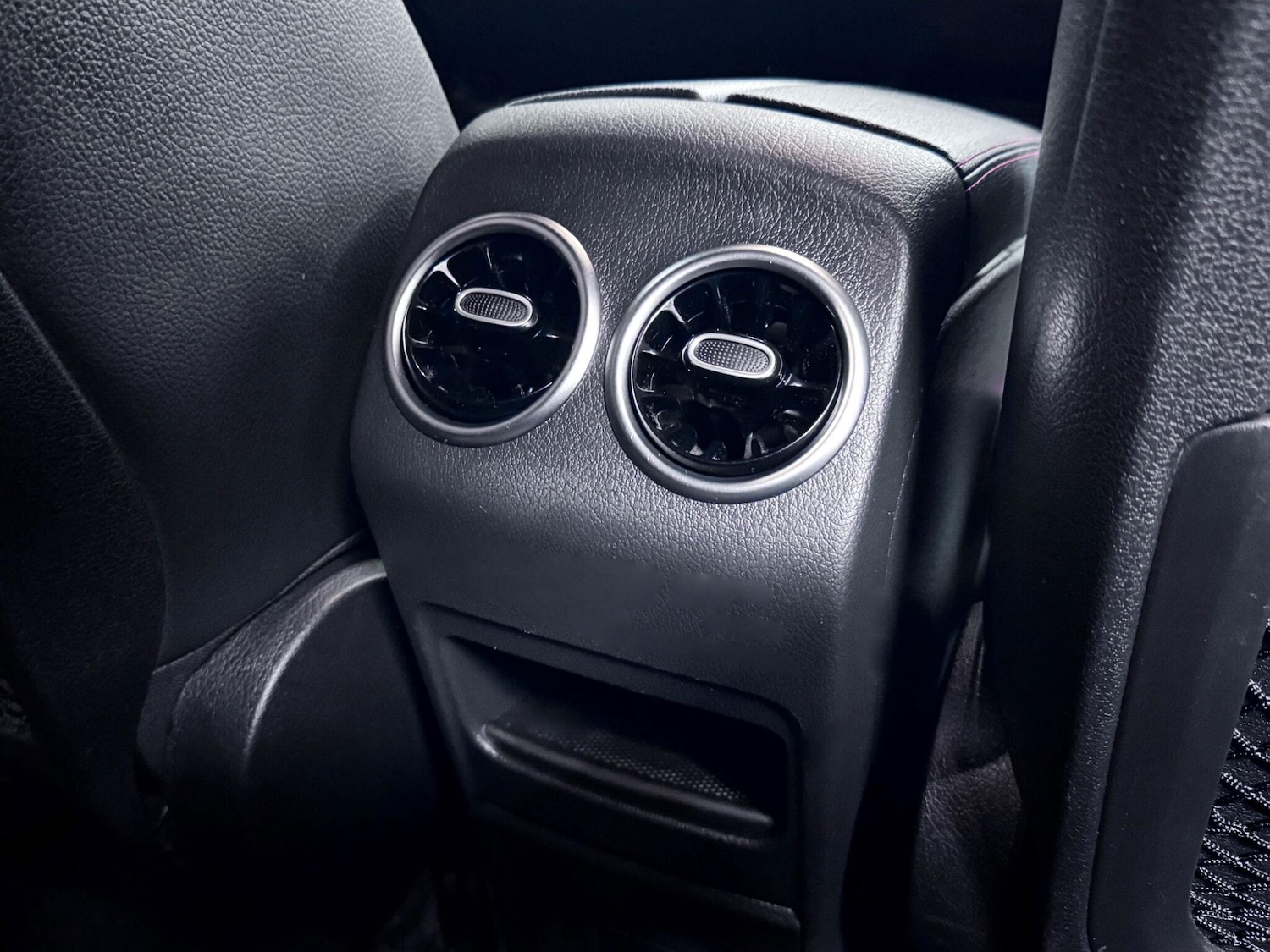 Used Mercedes-Benz GLB for sale - 76729044: Photo 27