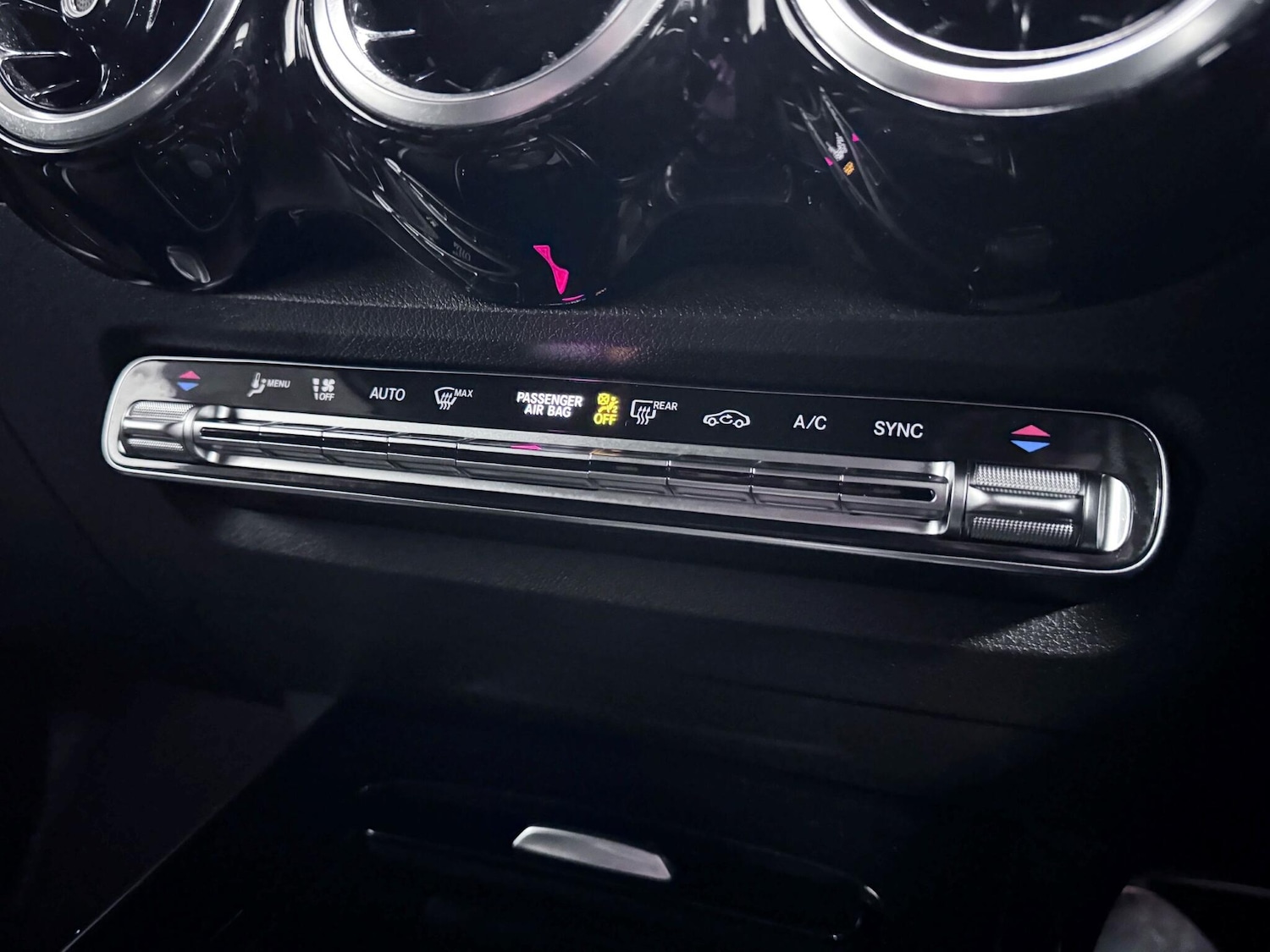 Used Mercedes-Benz GLB for sale - 76729044: Photo 35