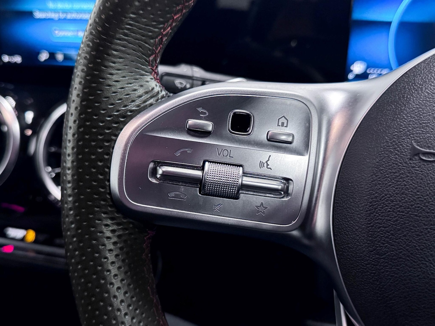 Used Mercedes-Benz GLB for sale - 76729044: Photo 38