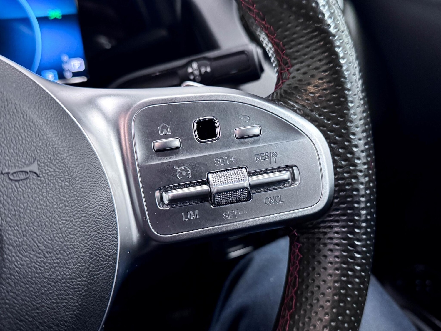 Used Mercedes-Benz GLB for sale - 76729044: Photo 40