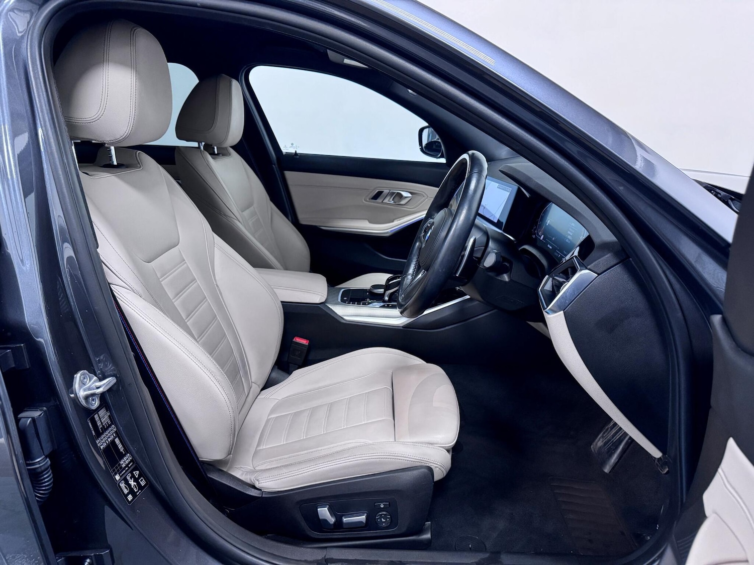 Used BMW 3 Series 2021 for sale - 77229568: Photo 22