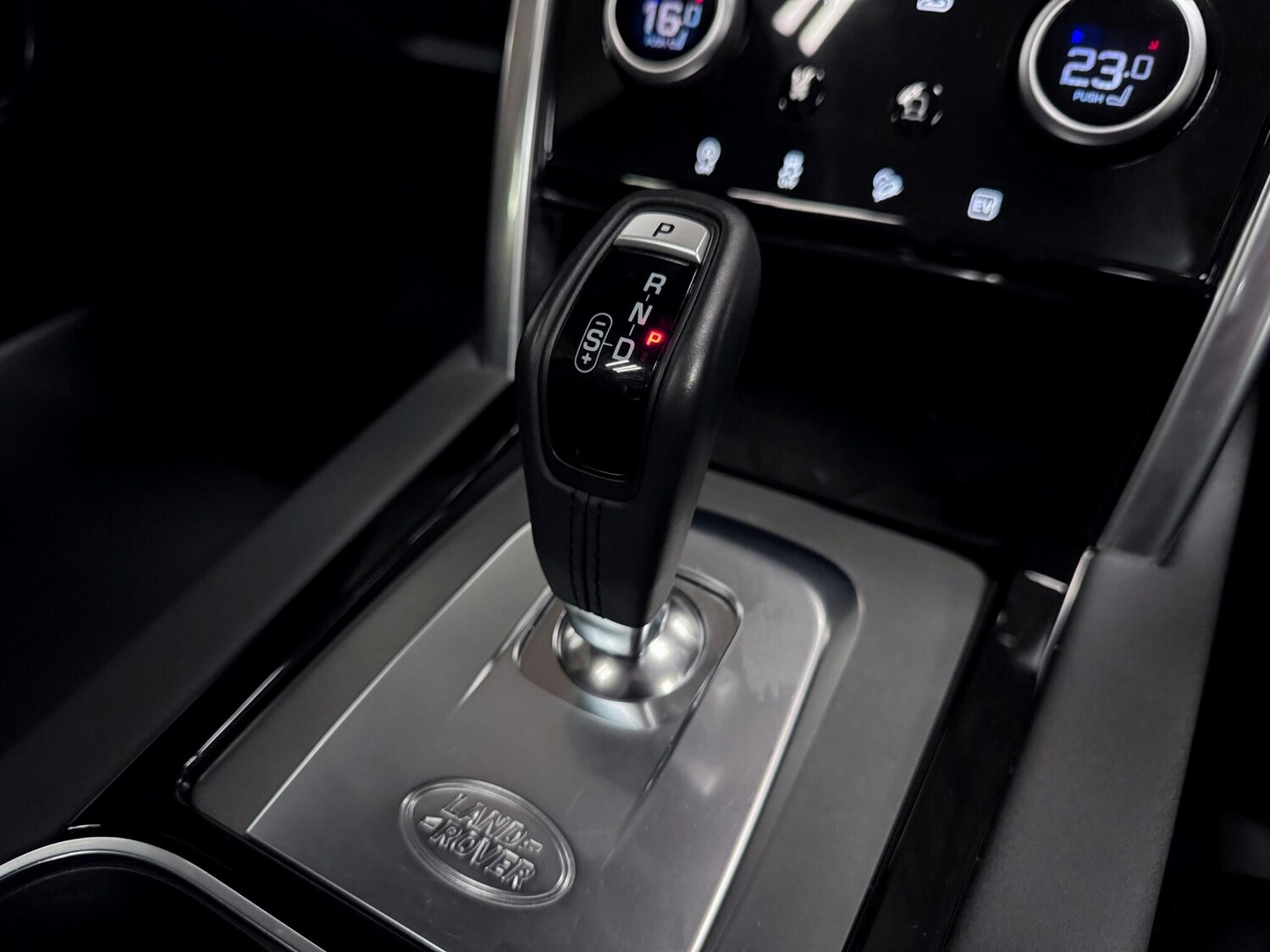 Used Land Rover Discovery Sport 2022 for sale - 76801413: Photo 29