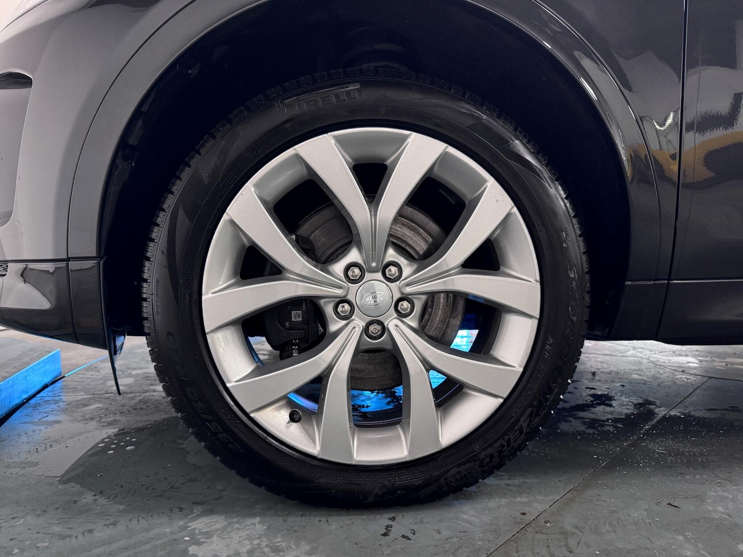 Used Land Rover Discovery Sport 2022 for sale - 76801413: Photo 58