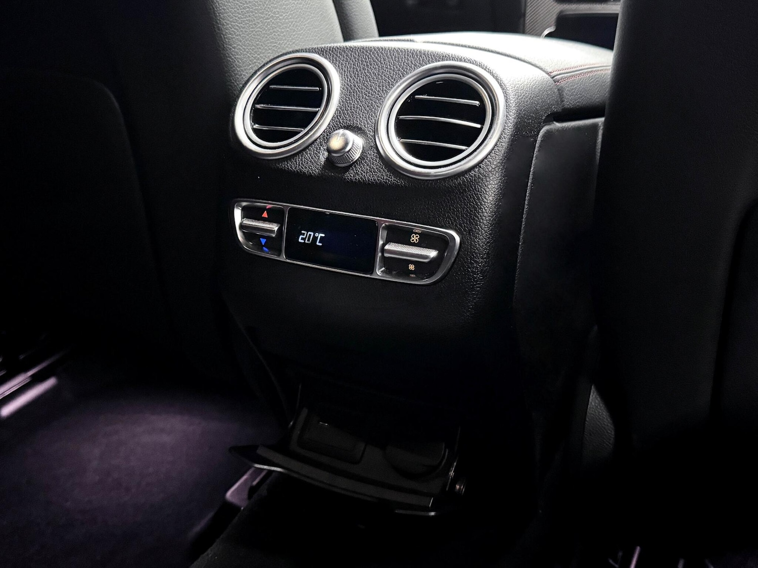 Used Mercedes-Benz GLC 2023 for sale - 77658963: Photo 27