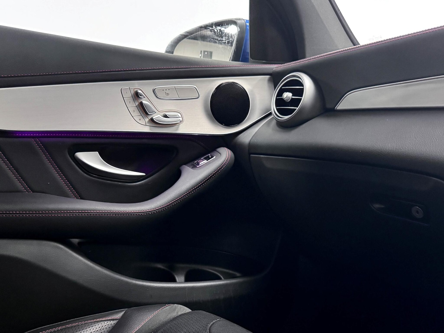 Used Mercedes-Benz GLC 2023 for sale - 77658963: Photo 29