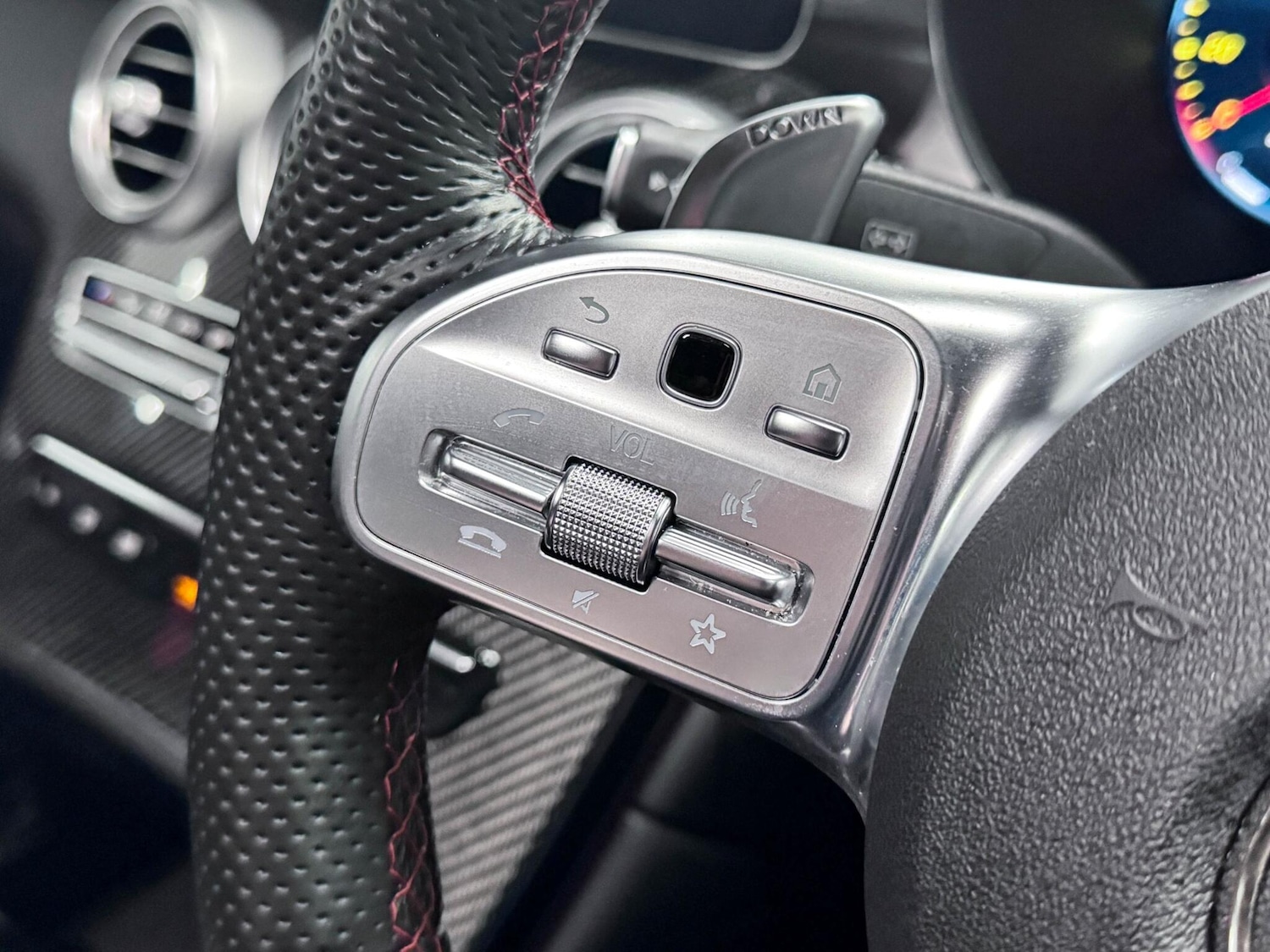 Used Mercedes-Benz GLC 2023 for sale - 77658963: Photo 35