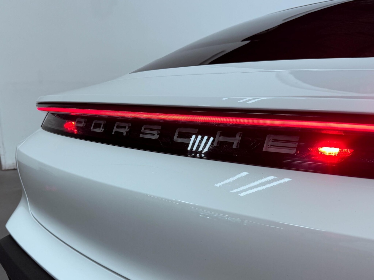 Used Porsche Taycan 2020 for sale - 76996691: Photo 11