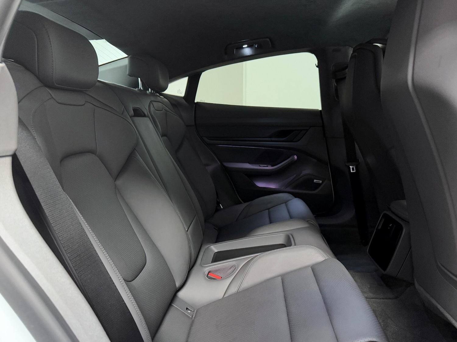 Used Porsche Taycan 2020 for sale - 76996691: Photo 28