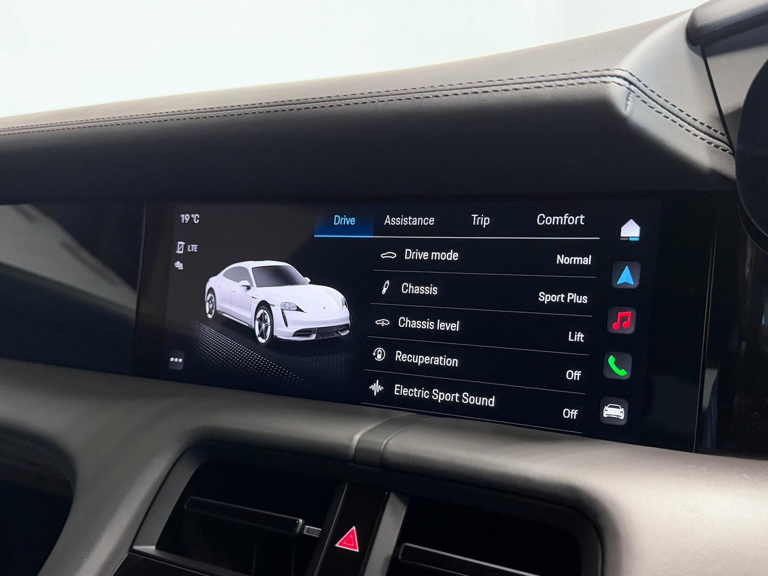 Used Porsche Taycan 2020 for sale - 76996691: Photo 45