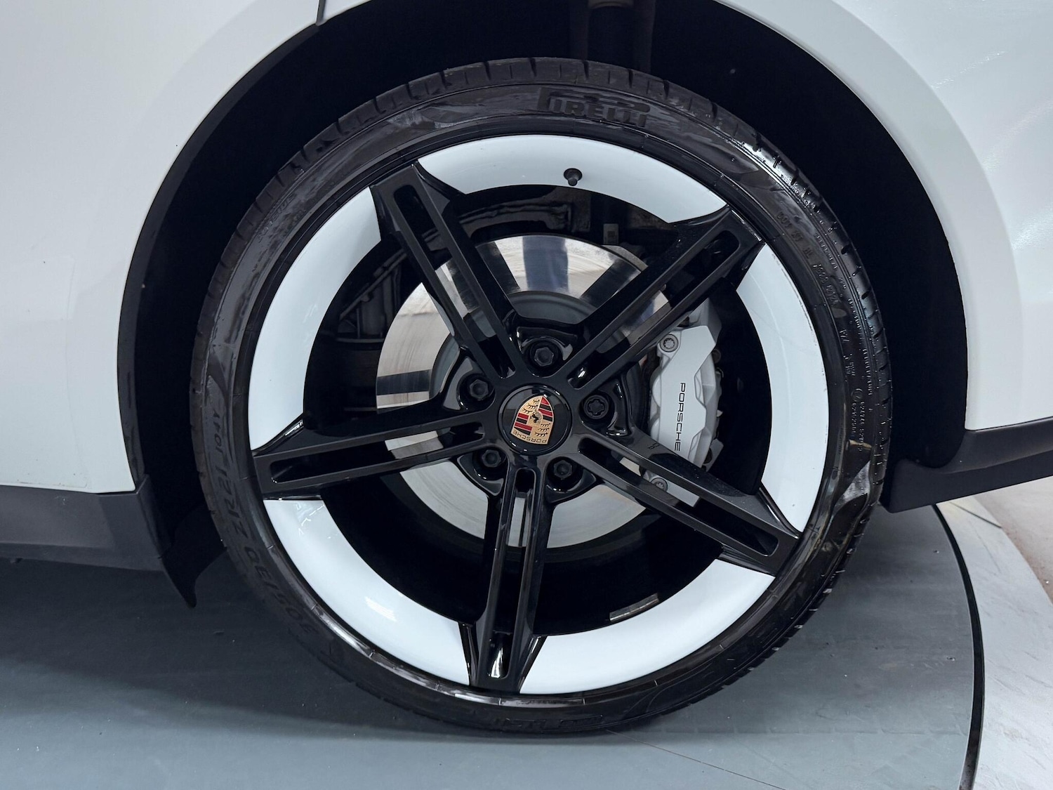 Used Porsche Taycan 2020 for sale - 76996691: Photo 55