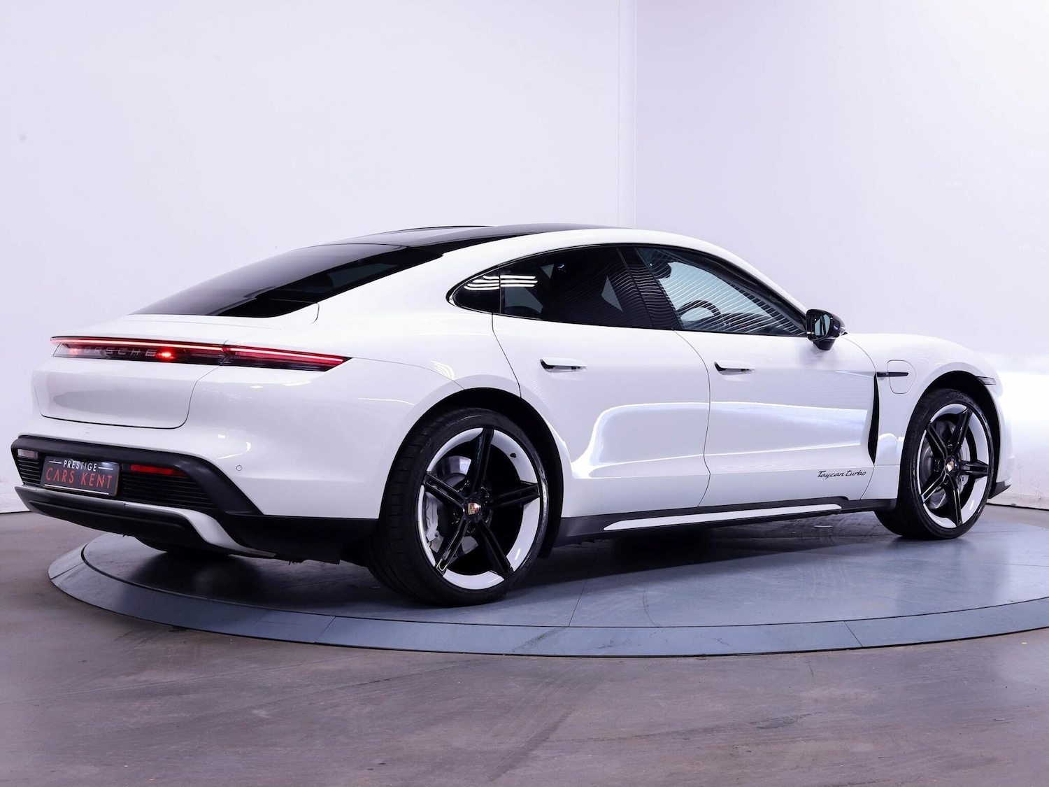 Used Porsche Taycan 2020 for sale - 76996691: Photo 9