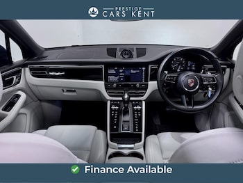 Used Porsche Macan 2023 for sale - 76425482: Photo