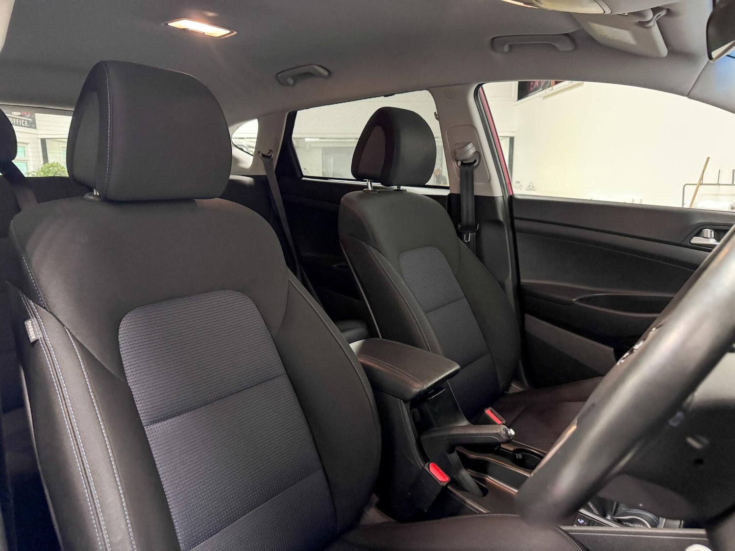 Used Hyundai TUCSON 2018 for sale - 76688808: Photo 18