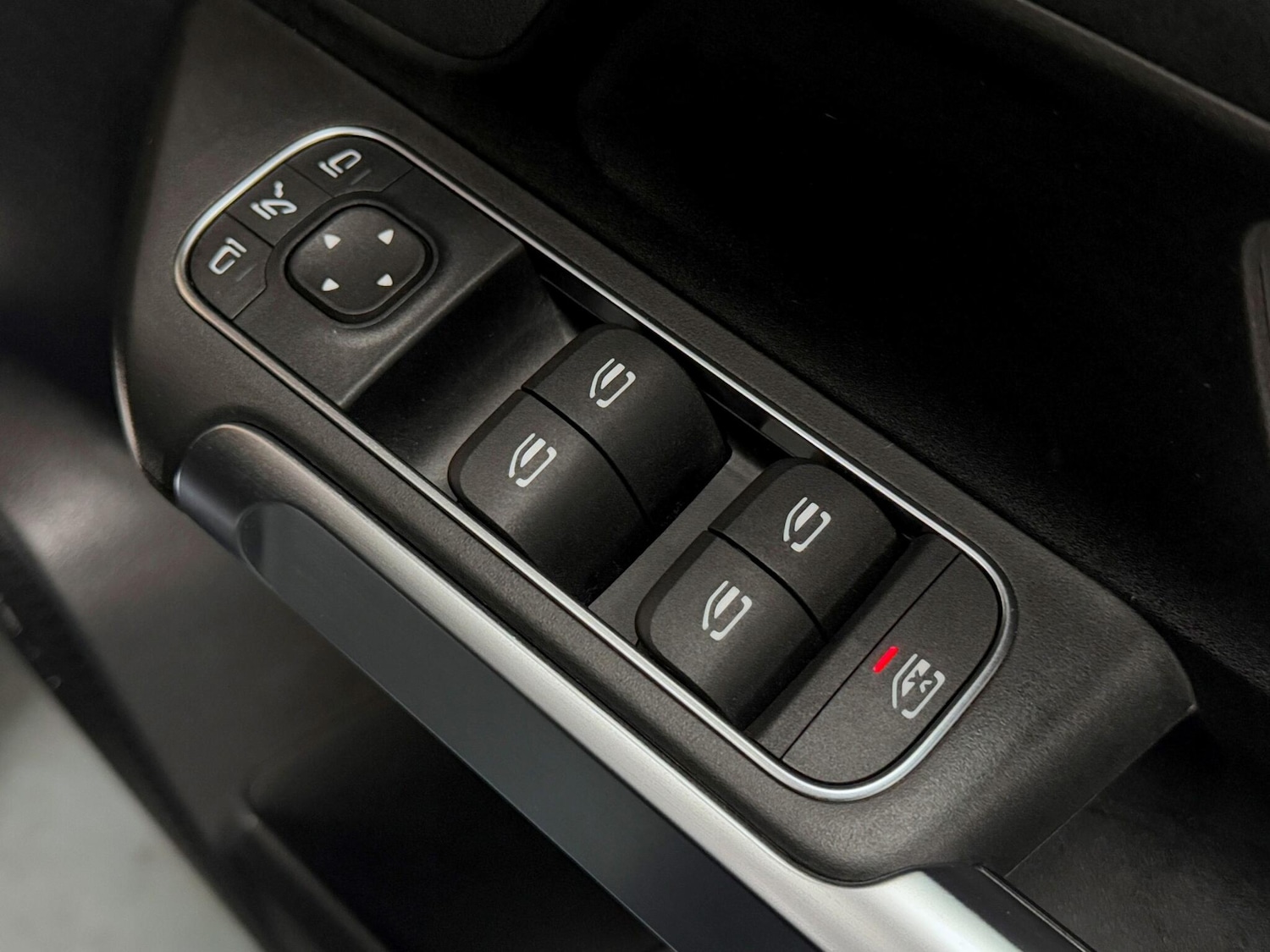 Used Mercedes-Benz GLB 2021 for sale - 76457336: Photo 17