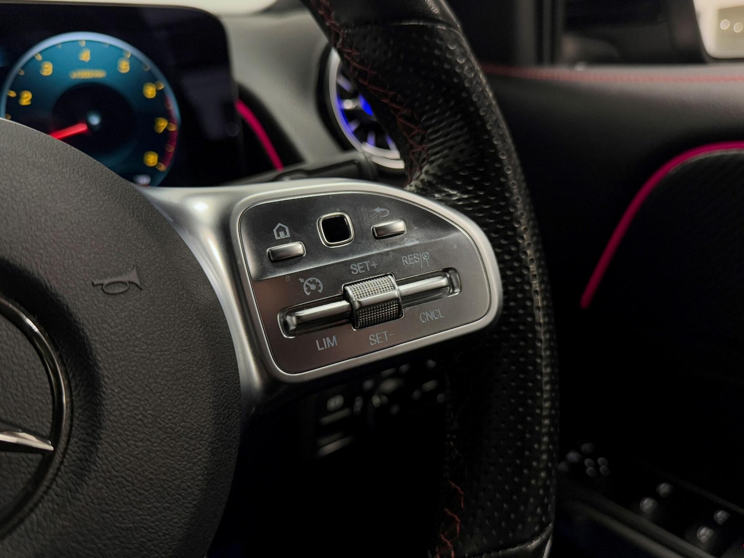 Used Mercedes-Benz GLB 2021 for sale - 76457336: Photo 34