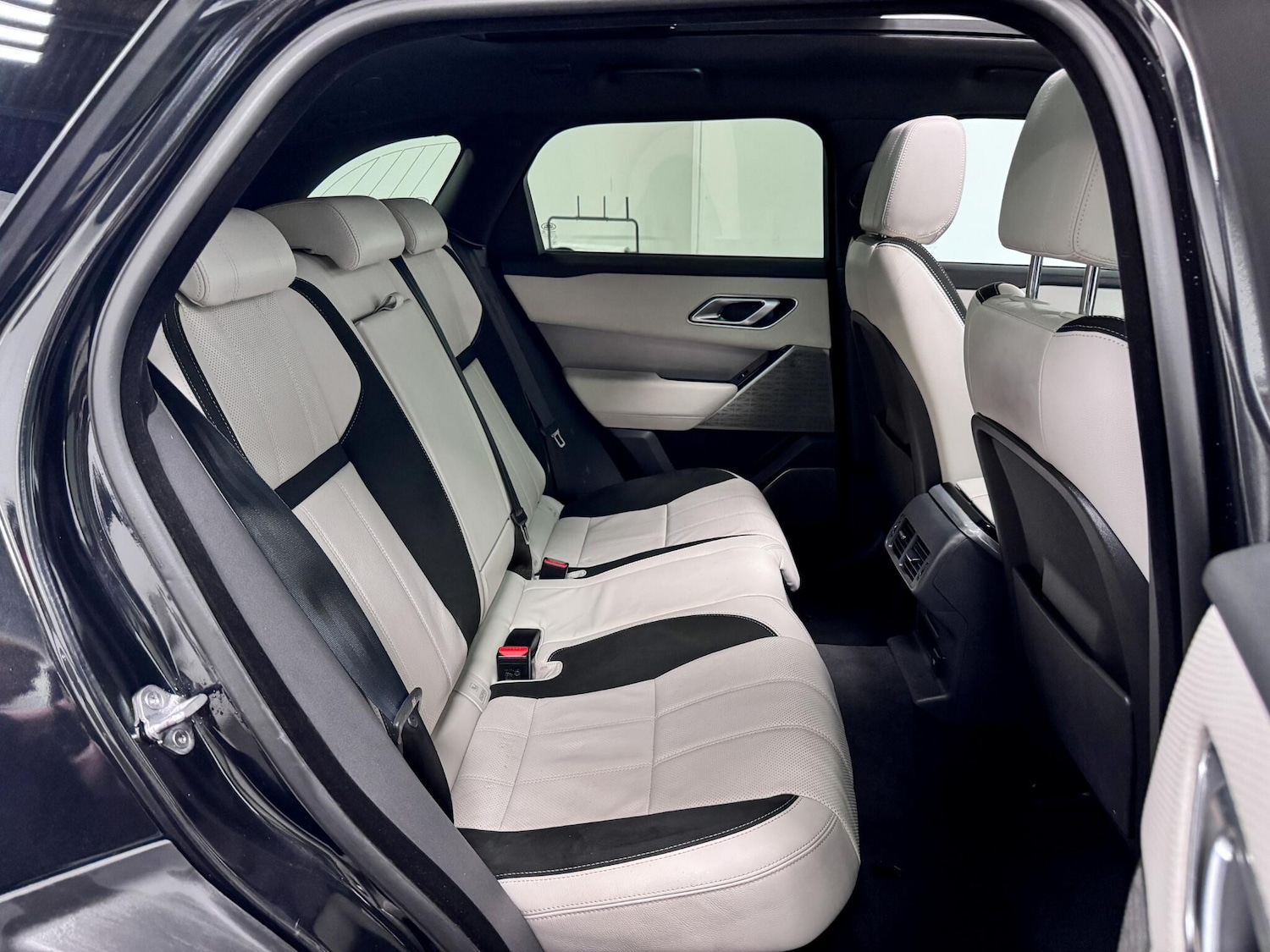 Used Land Rover Range Rover Velar 2021 for sale - 77646922: Photo 24