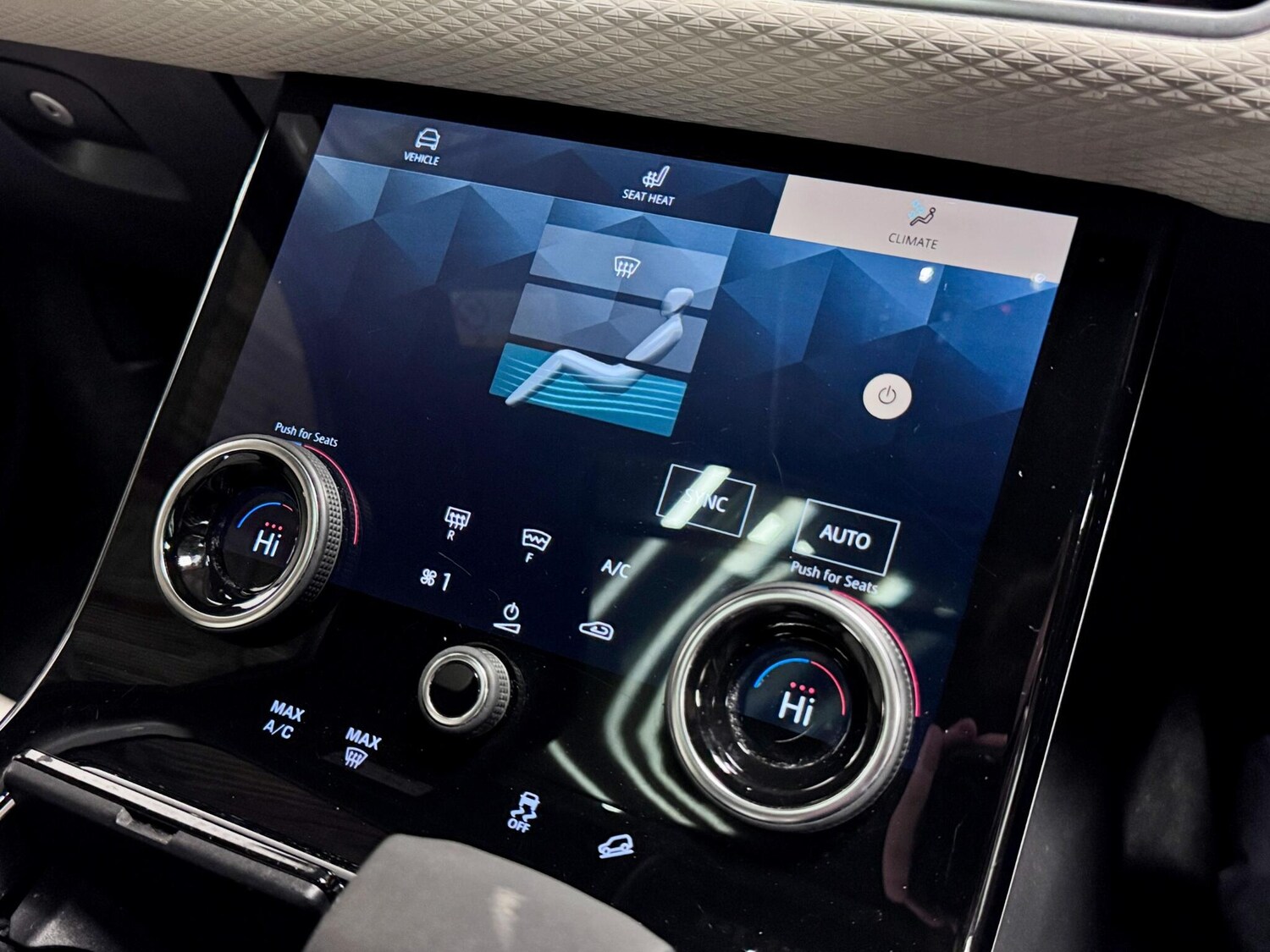 Used Land Rover Range Rover Velar 2021 for sale - 77646922: Photo 33