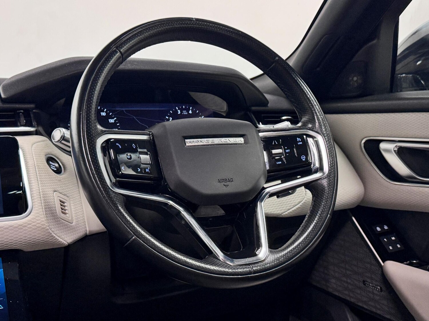 Used Land Rover Range Rover Velar 2021 for sale - 77646922: Photo 35