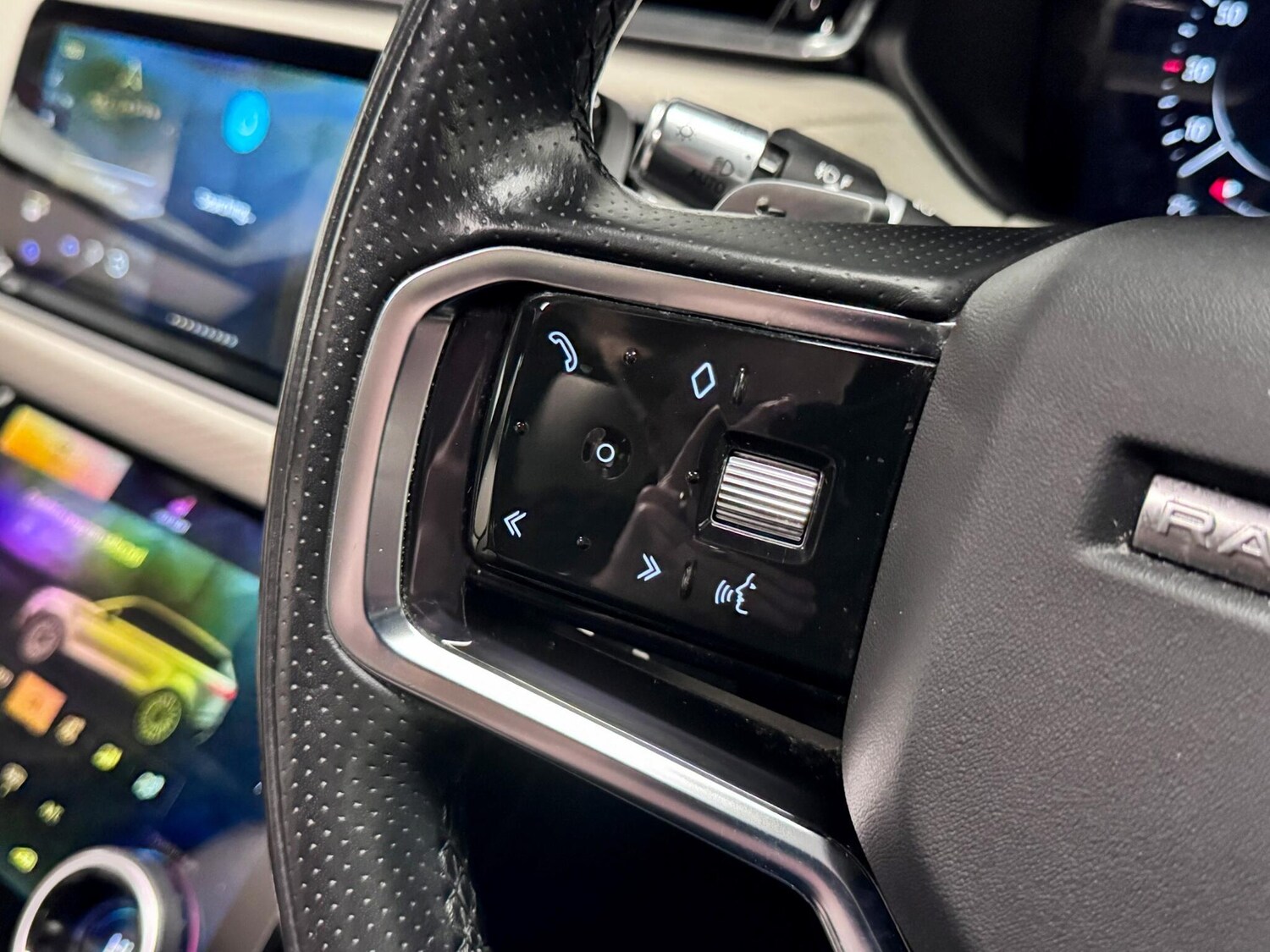 Used Land Rover Range Rover Velar 2021 for sale - 77646922: Photo 36