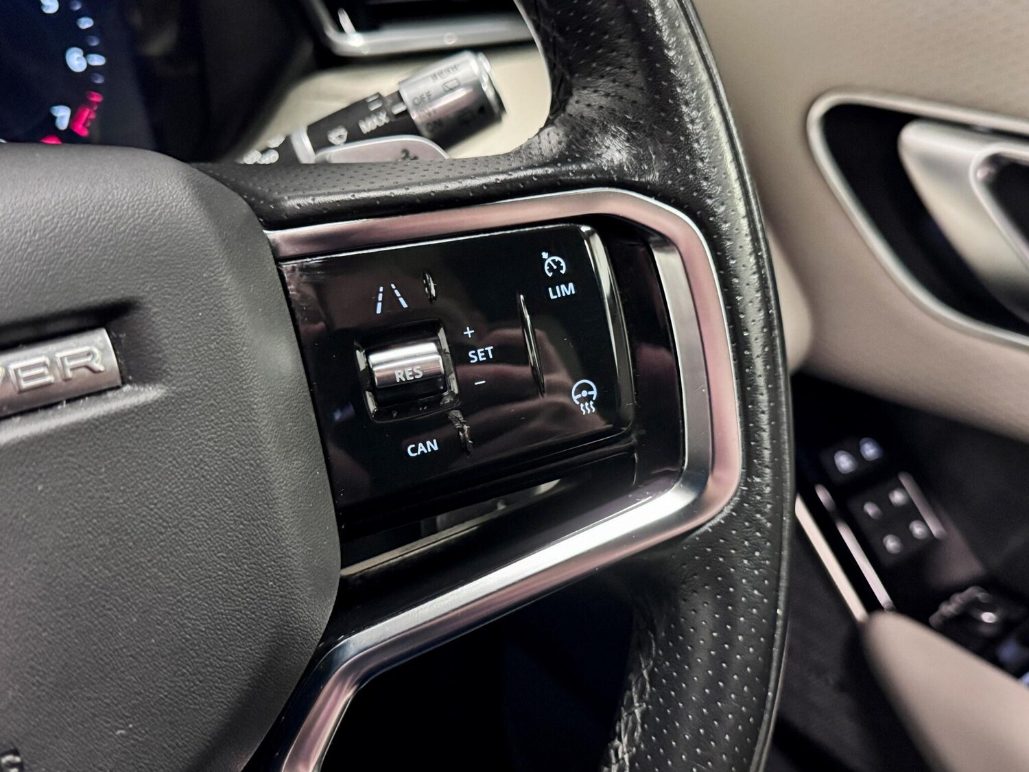 Used Land Rover Range Rover Velar 2021 for sale - 77646922: Photo 38