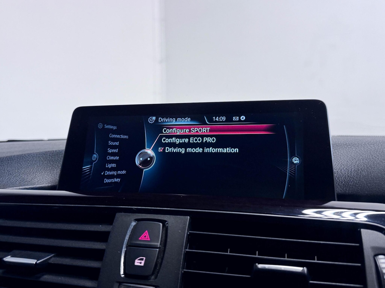 Used BMW 4 Series 2016 for sale - 76952337: Photo 51