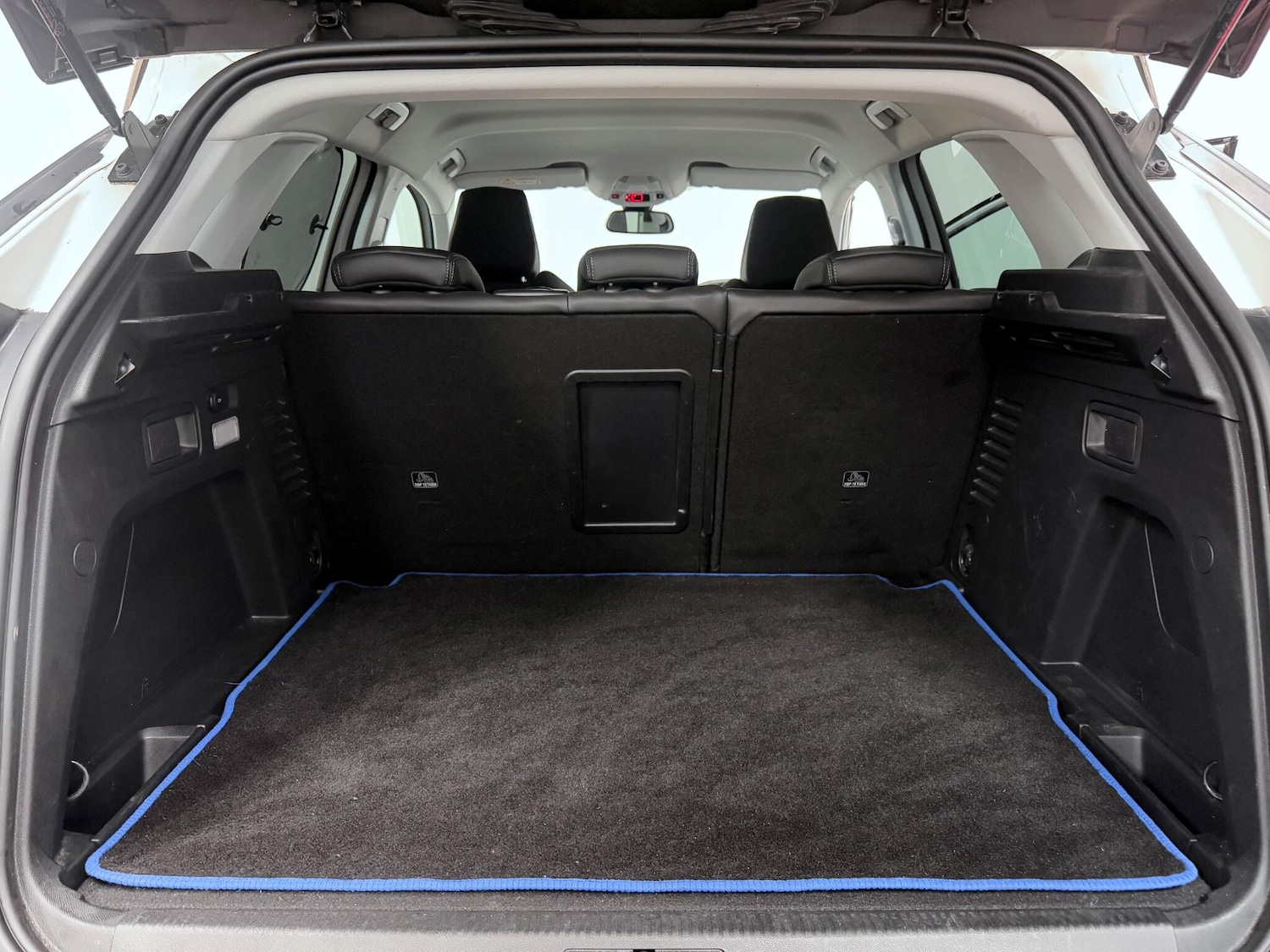 Used Peugeot 3008 2018 for sale - 76226252: Photo 12