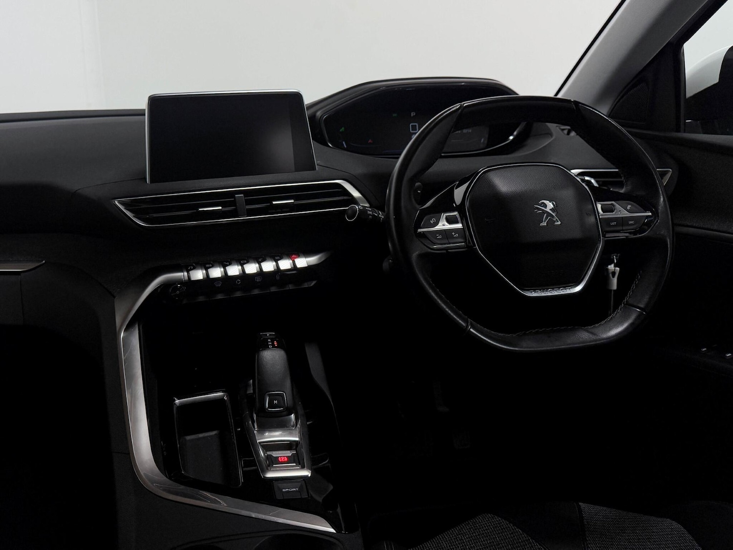 Used Peugeot 3008 2018 for sale - 76226252: Photo 32