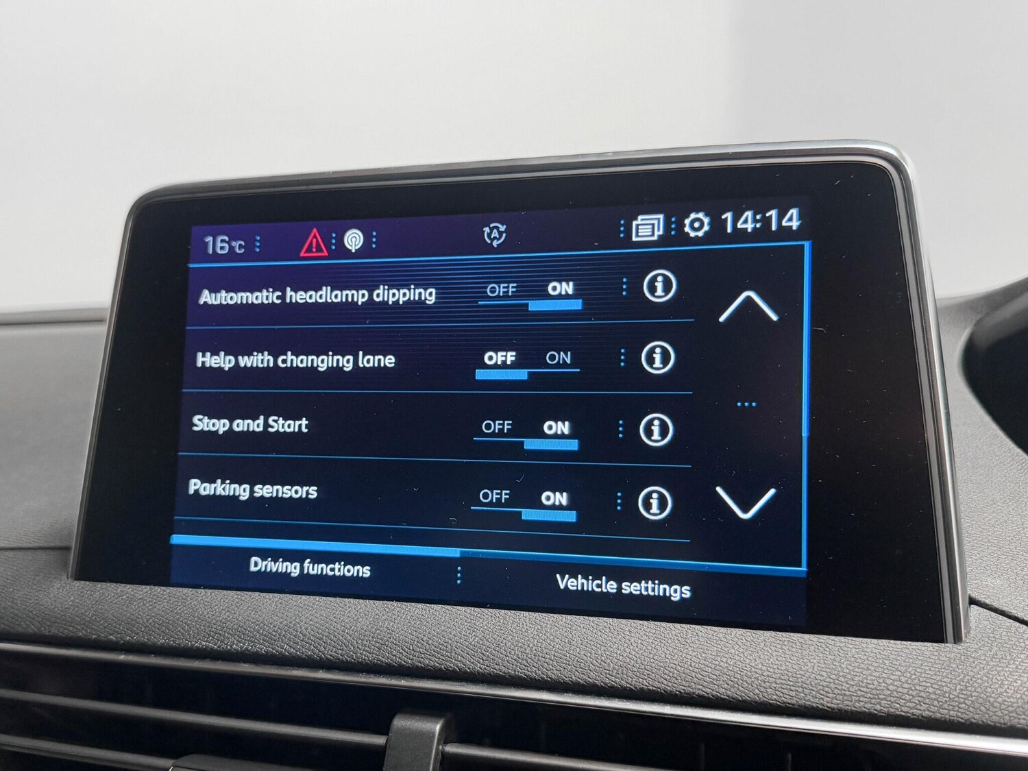 Used Peugeot 3008 2018 for sale - 76226252: Photo 42