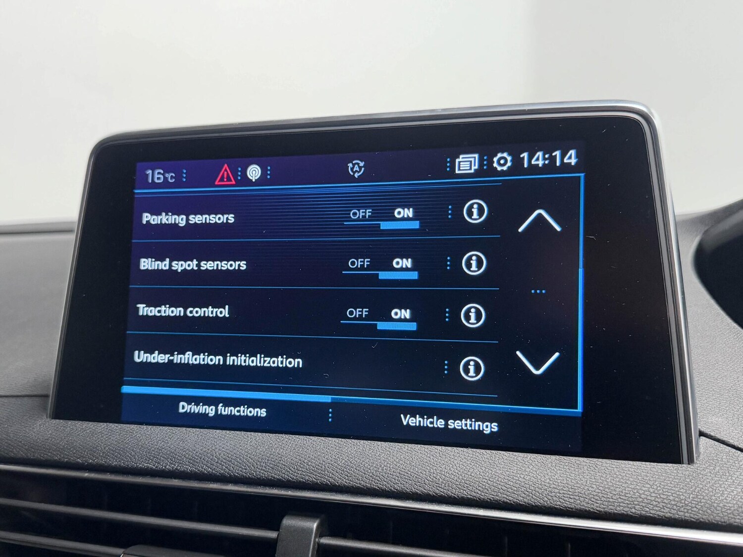 Used Peugeot 3008 2018 for sale - 76226252: Photo 43