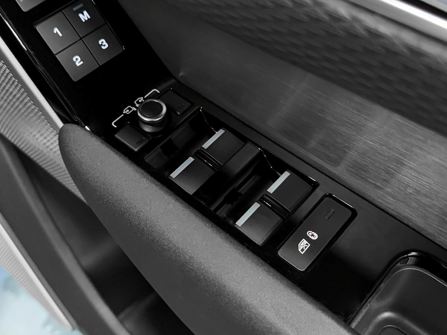 Used Land Rover Range Rover Velar 2022 for sale - 76472906: Photo 17