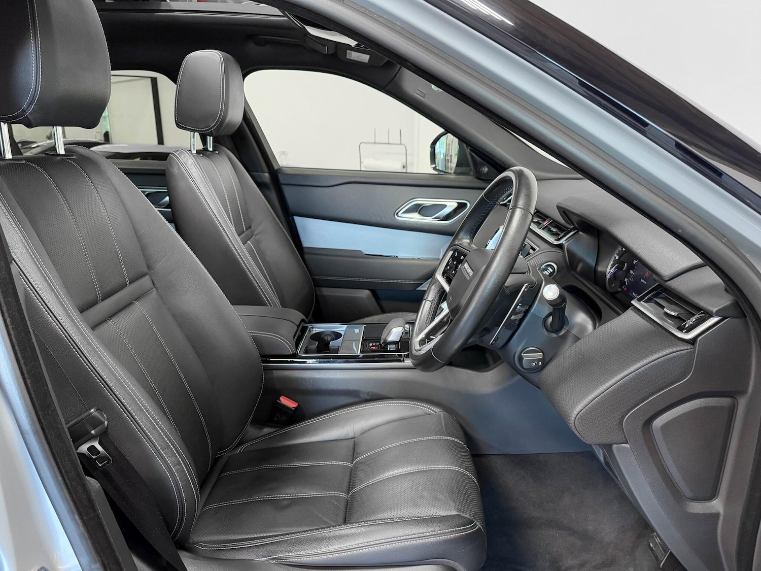 Used Land Rover Range Rover Velar 2022 for sale - 76472906: Photo 23