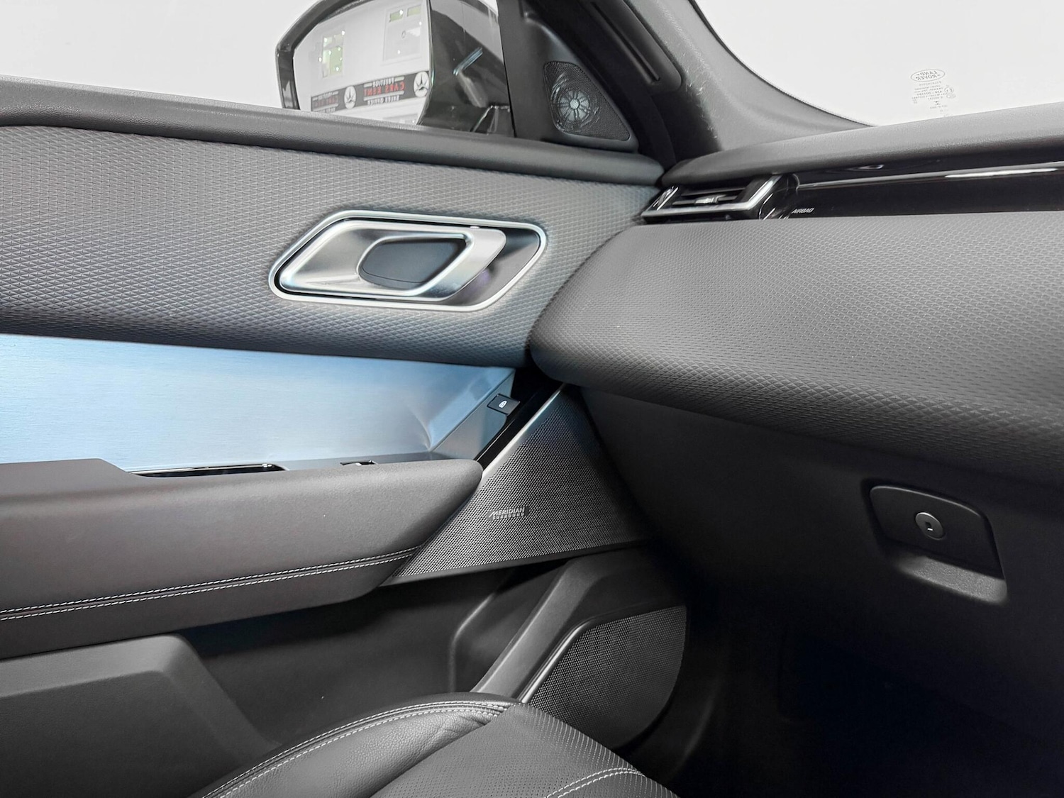 Used Land Rover Range Rover Velar 2022 for sale - 76472906: Photo 30