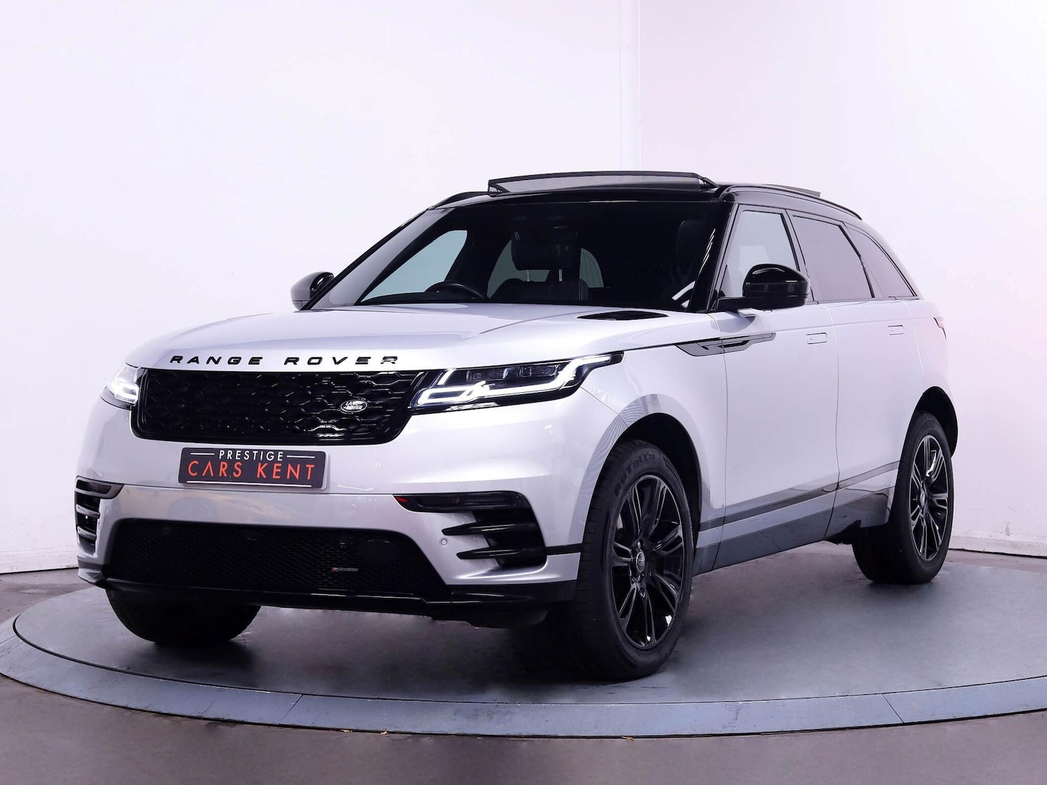 Used Land Rover Range Rover Velar 2022 for sale - 76472906: Photo 6