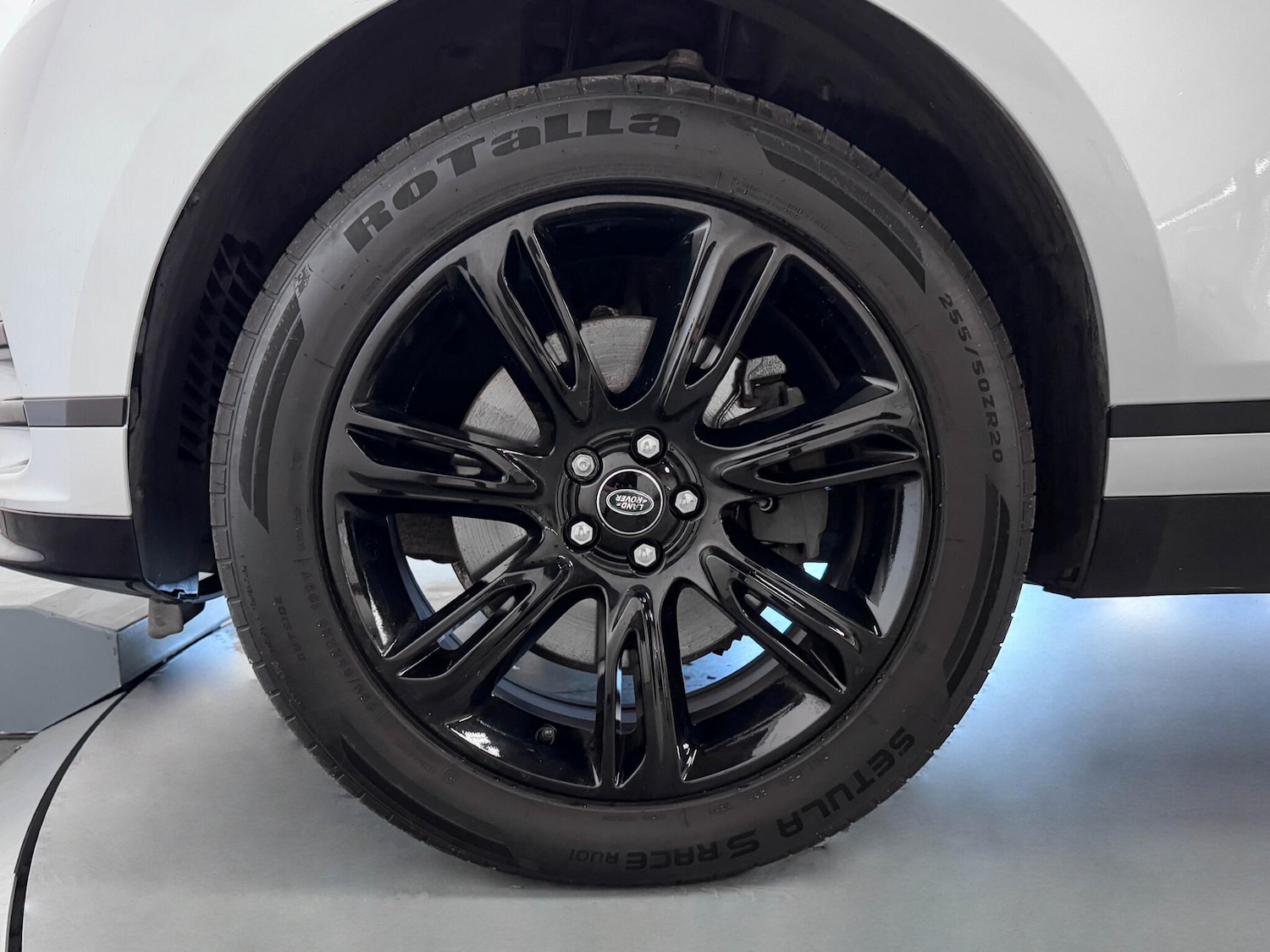 Used Land Rover Range Rover Velar 2022 for sale - 76472906: Photo 60