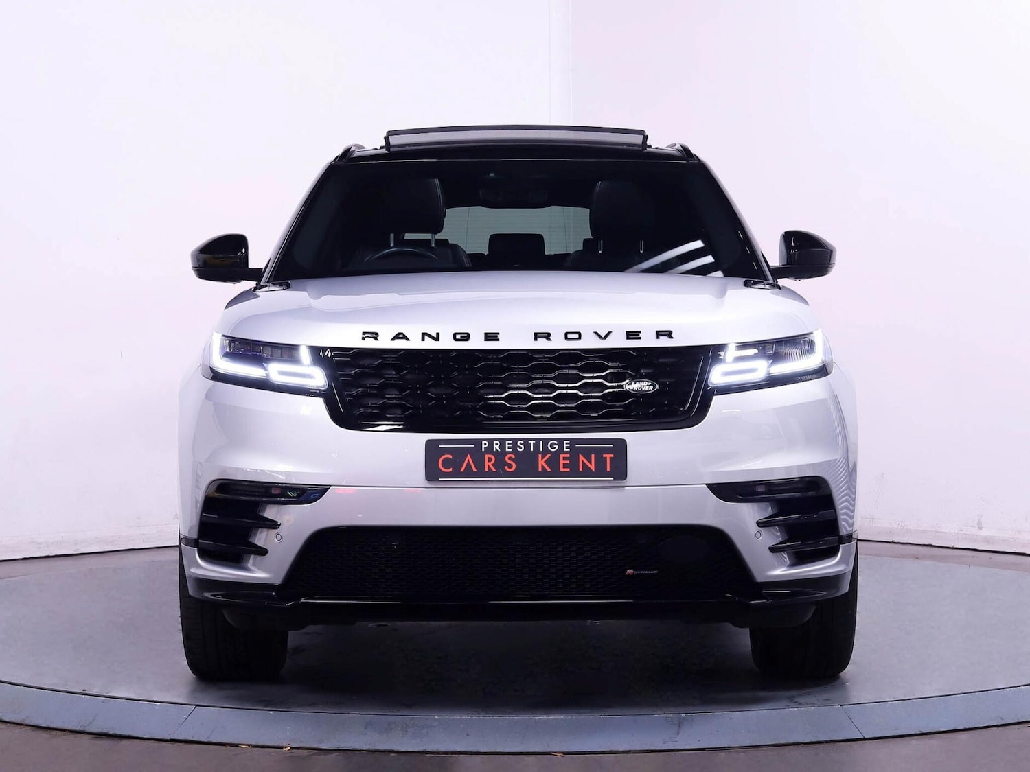 Used Land Rover Range Rover Velar 2022 for sale - 76472906: Photo 7