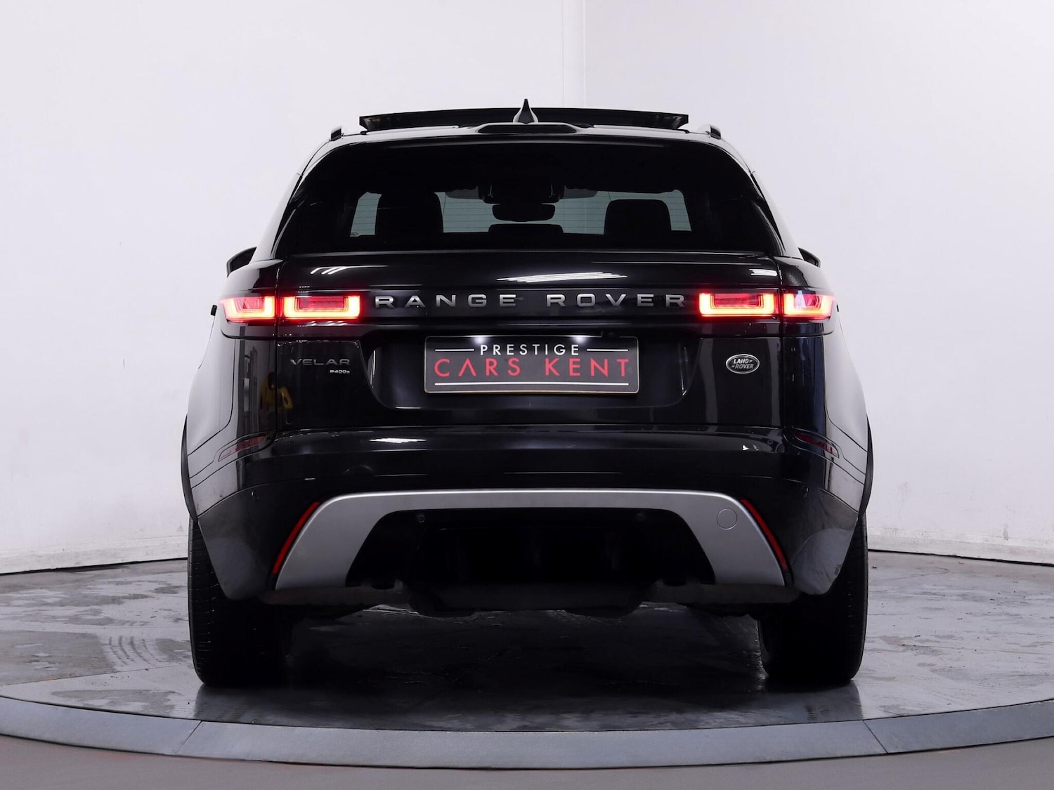 Used Land Rover Range Rover Velar 2022 for sale - 76728131: Photo 11