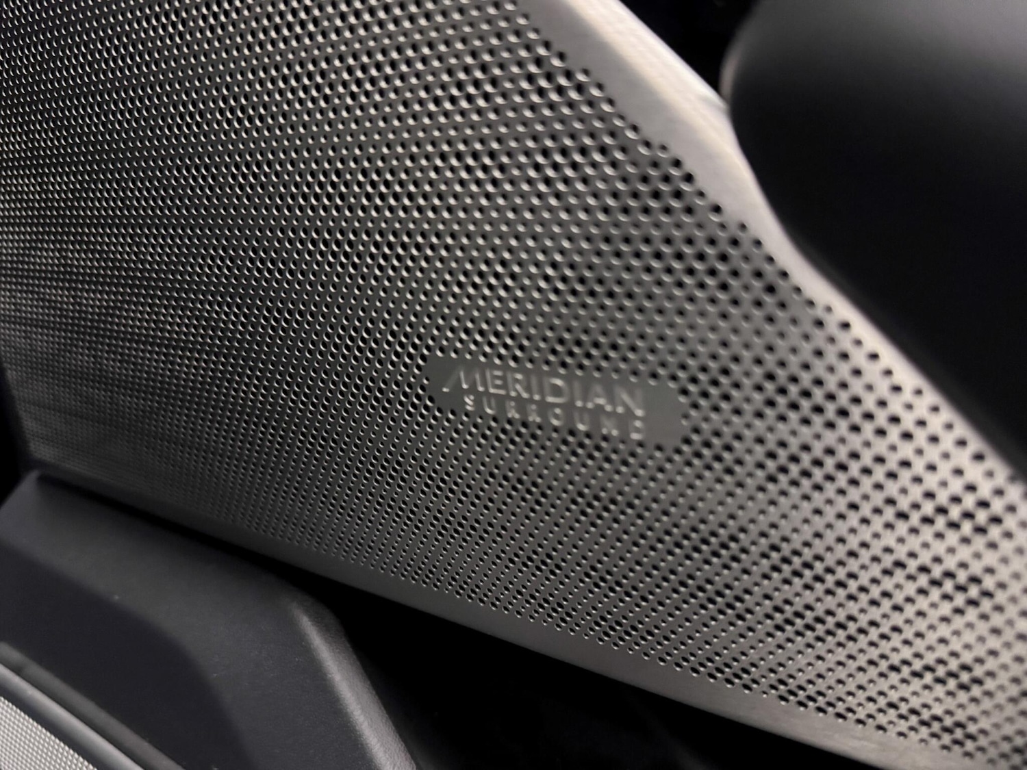 Used Land Rover Range Rover Velar 2022 for sale - 76728131: Photo 18