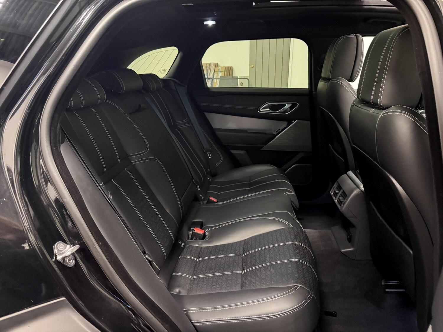 Used Land Rover Range Rover Velar 2022 for sale - 76728131: Photo 24