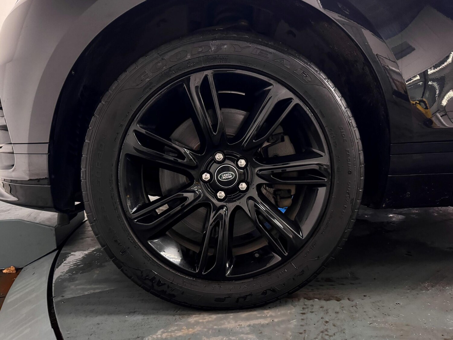 Used Land Rover Range Rover Velar 2022 for sale - 76728131: Photo 56