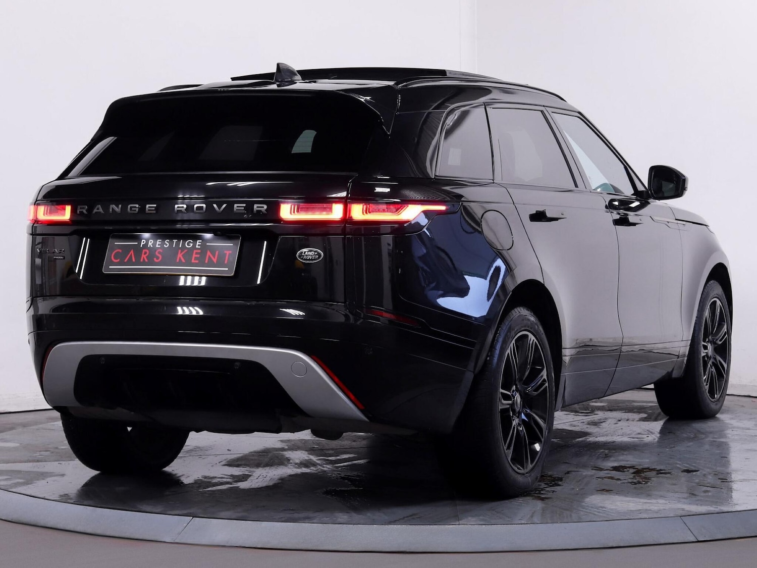 Used Land Rover Range Rover Velar 2022 for sale - 76728131: Photo 9