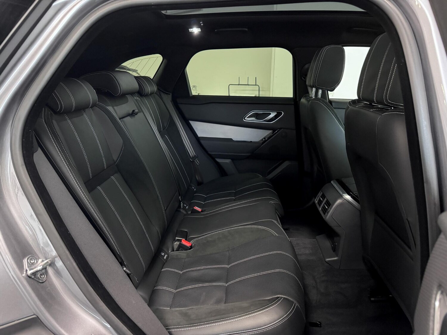 Used Land Rover Range Rover Velar 2022 for sale - 76839773: Photo 24