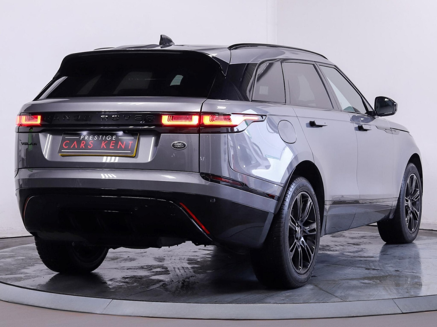 Used Land Rover Range Rover Velar 2022 for sale - 76839773: Photo 9
