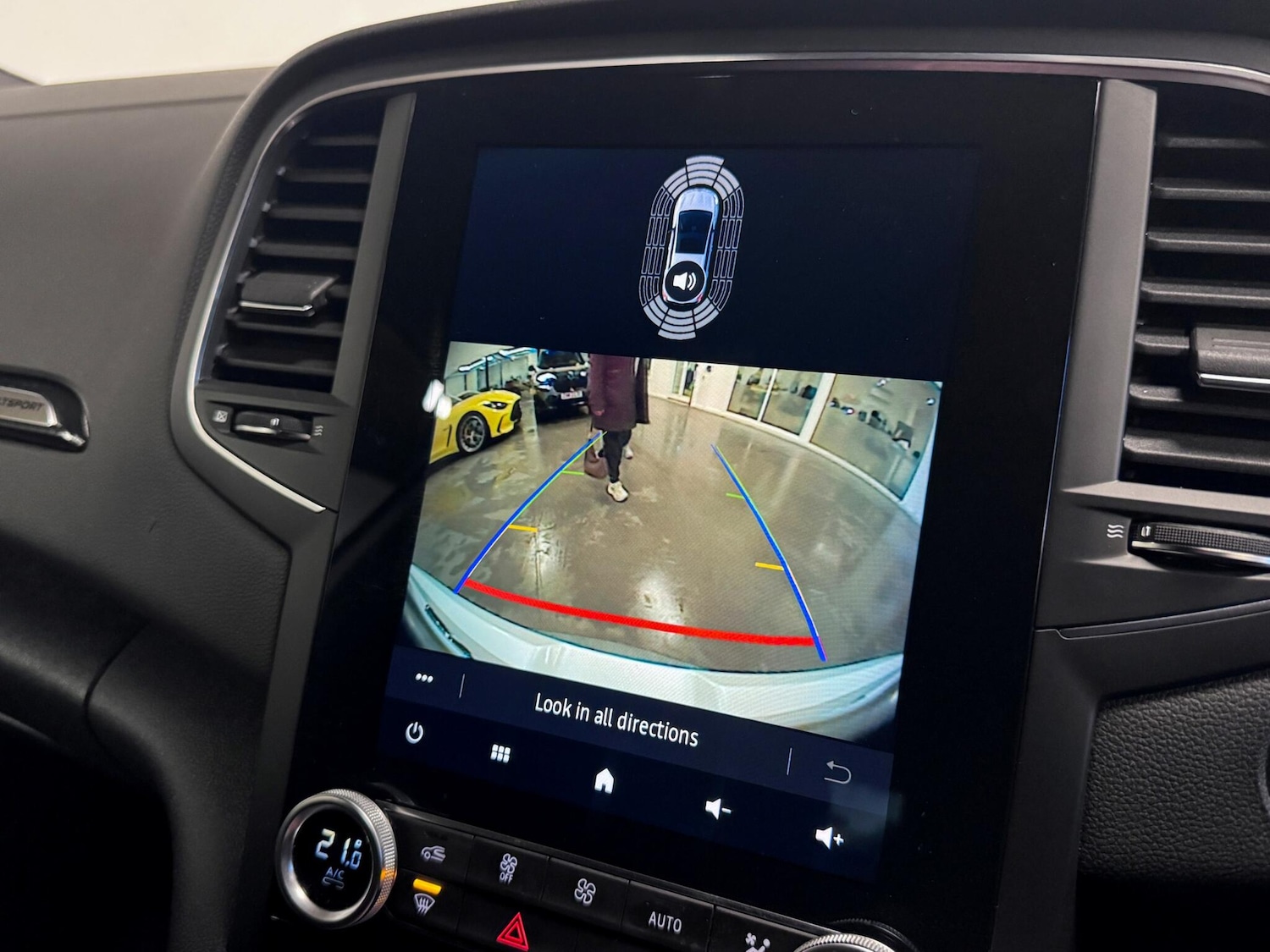 Used Renault Megane 2021 for sale - 76422937: Photo 40