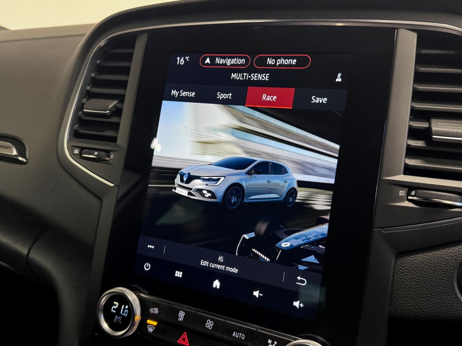 Used Renault Megane 2021 for sale - 76422937: Photo 53