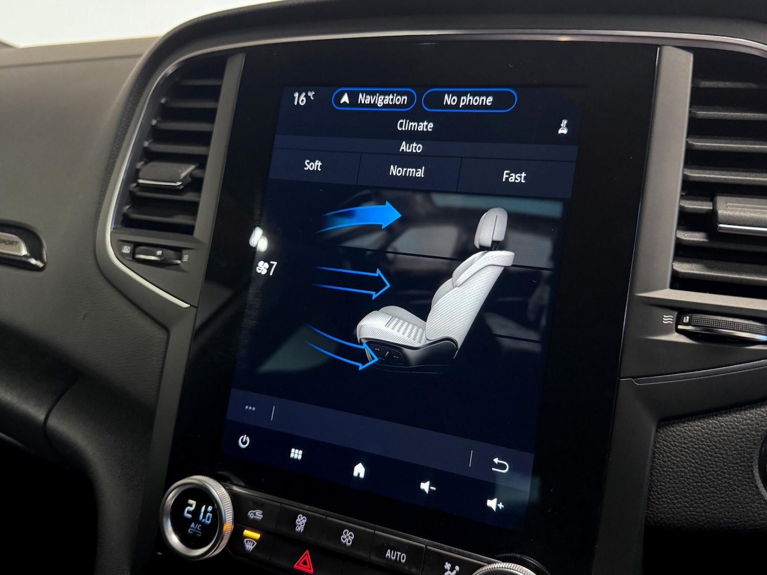 Used Renault Megane 2021 for sale - 76422937: Photo 55